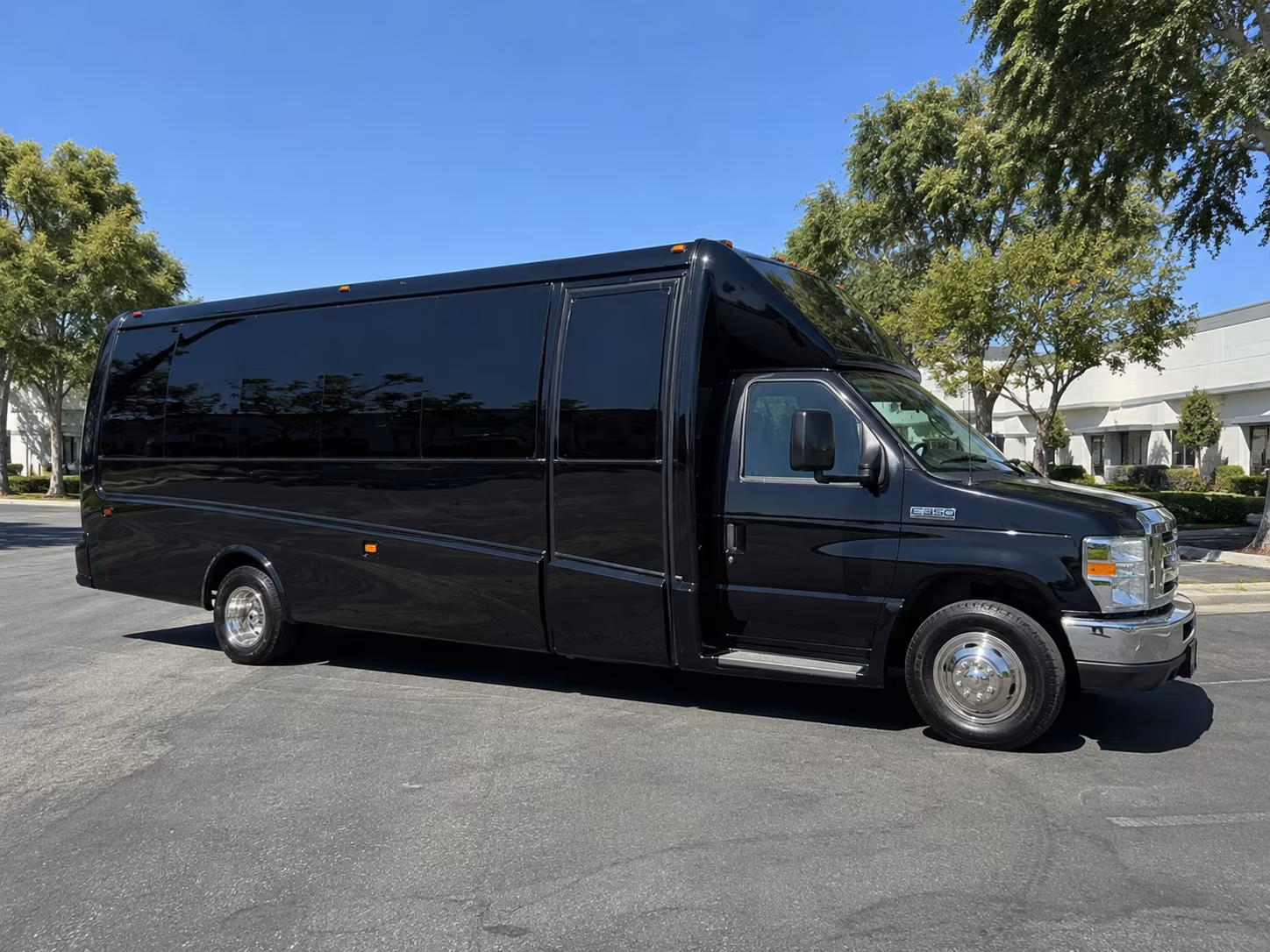 rent a long beach prom party bus or charter bus today
